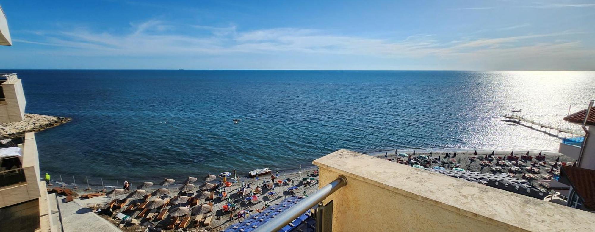 La Dolce Vita Durrës Eksteriør bilde